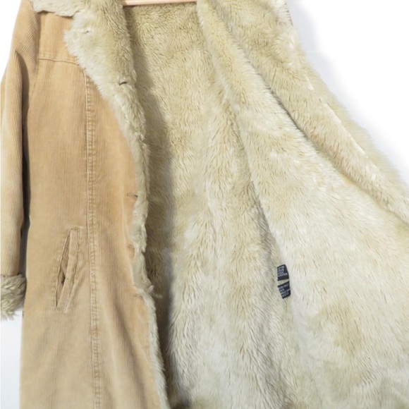 Steve Madden Cream Teddy Jacket with Faux Fur Trim - Picture 6 of 7